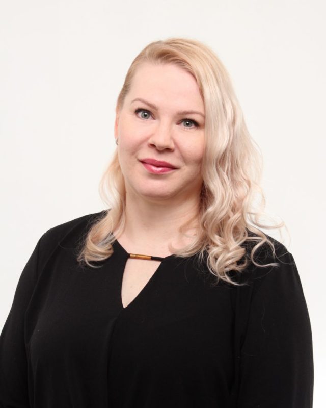 Satu Aikio, Satumain omistaja ja SKY-kosmetologi